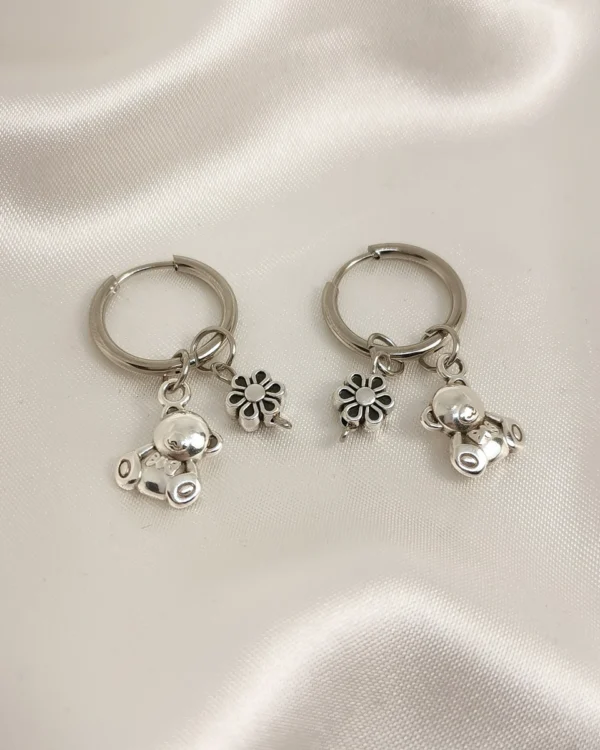 Σκουλαρίκια Κρίκος Αρκουδάκι Μαργαρίτα ασημένια