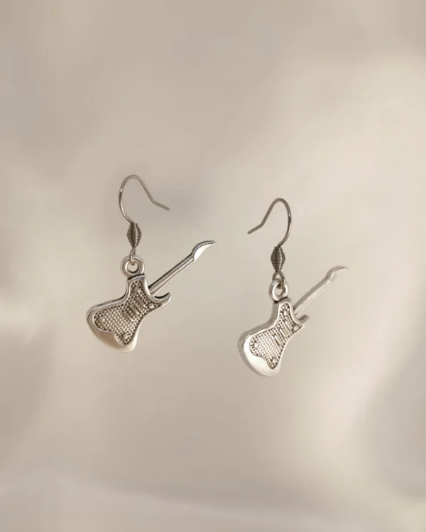 Untitled285_result Σκουλαρίκια Κρεμαστά Κιθάρα ασημένια