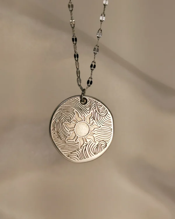 IMG_20250310_162040_result Κολιέ Ήλιος ανάγλυφος διπλής όψης ασημένιο