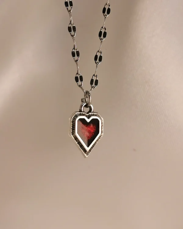 IMG_20250312_134639_result Κολιέ Καρδιά Μπορντό μικρή ασημένιο