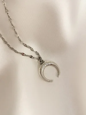 Κολιέ πέταλο ασημένιο