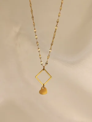 Κολιέ τετράγωνο Καρδούλα χρυσό